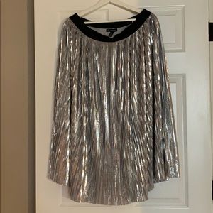 NWOT pleated skirt